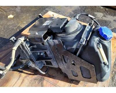 Isuzu Reach DEF Tank