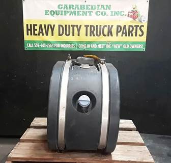 Kenworth T680 DEF Tank