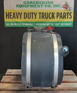 Kenworth T680 DEF Tank