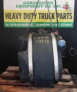 Kenworth T680 DEF Tank