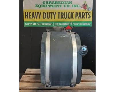 Kenworth T680 DEF Tank