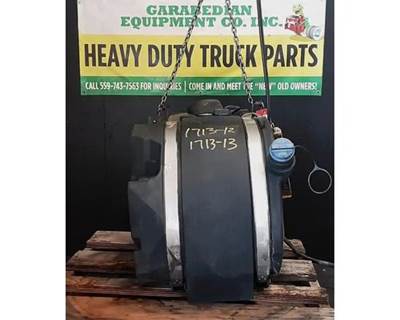 Kenworth T680 DEF Tank