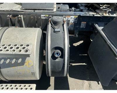Kenworth T680 DEF Tank
