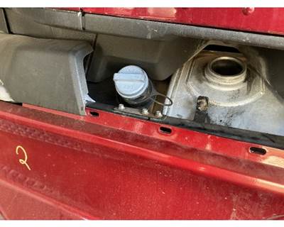 Kenworth T680 DEF Tank