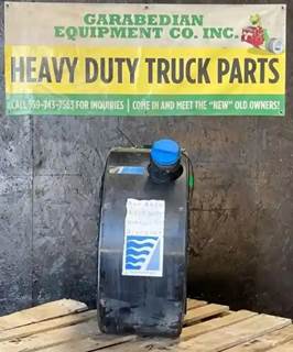 Mack Pinnacle CXU612 DEF Tank for a Mack CXU612