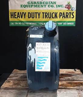 Mack Pinnacle CXU612 DEF Tank for a Mack CXU612