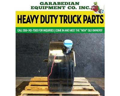Mack Pinnacle CXU613 DEF Tank for a Mack CXU613