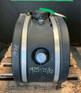 Peterbilt 384 DEF Tank