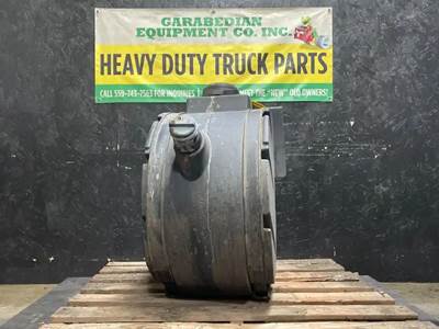 Peterbilt 587 DEF Tank