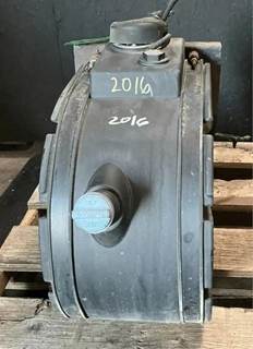 Peterbilt 587 DEF Tank