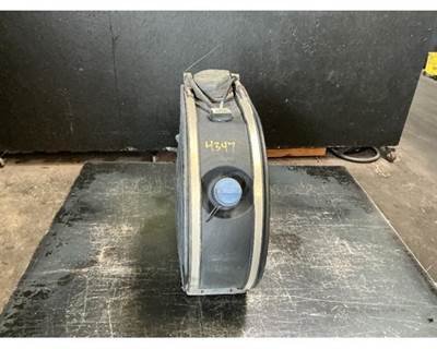 Peterbilt T680 DEF Tank for a Kenworth T680