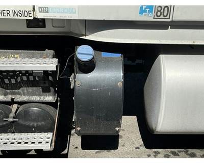 Volvo VNL DEF Tank