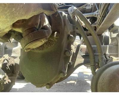 Eaton Front Differential for a Freightliner CASCADIA