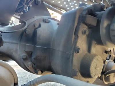 Meritor-Rockwell MD2014X Front Differential for a Meritor/Rockwell MD2014X