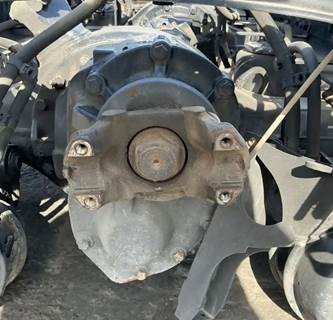 Meritor-Rockwell Front Differential for a Freightliner Cascadia 126