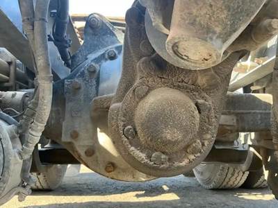 Meritor-Rockwell RD20145 Front Differential for a Meritor/Rockwell RD20145