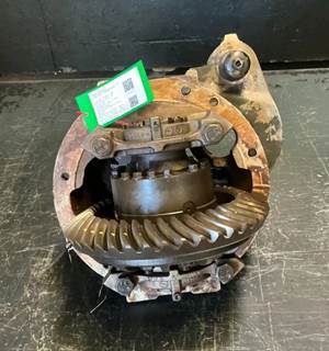 Meritor-Rockwell RD20145 Front Differential for a Meritor/Rockwell RD20145