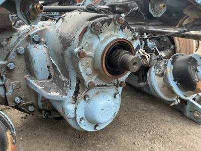 Meritor-Rockwell RD20145 Front Differential for a Meritor/Rockwell RD20145