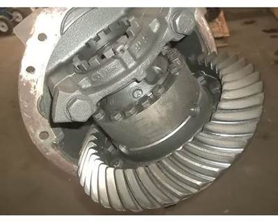 Meritor-Rockwell RD20145 Front Differential