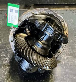 Spicer D40156 Front Differential for a International ProStar