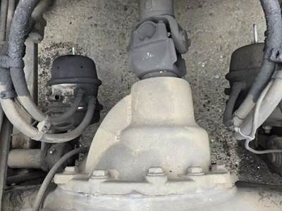 Alliance RT40-4N Rear Differential for a Freightliner Cascadia 125