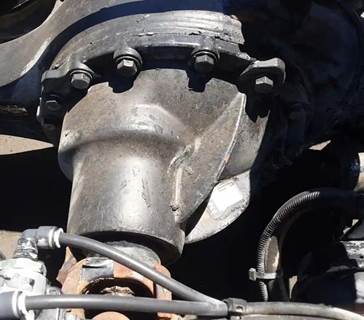 Alliance RT40-4NR Rear Differential for a Freightliner Columbia 120