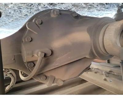 Axle Alliance RS13-2N Rear Differential for a Freightliner MT45 Chassis