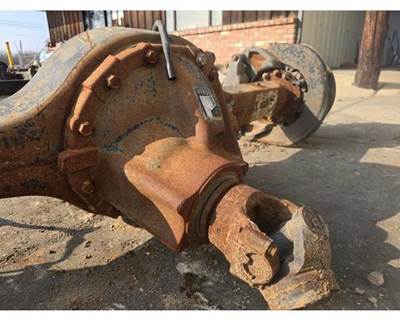 Axle Alliance RS15-2N Rear Differential for a Freightliner MT55 Chassis