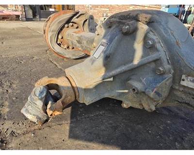 Axle Alliance RS15-2N Rear Differential for a Freightliner MT55 Chassis