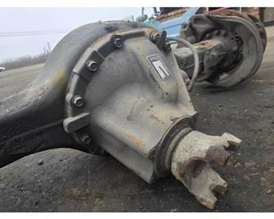 Axle Alliance RS15-2N Rear Differential for a Freightliner MT55 Chassis
