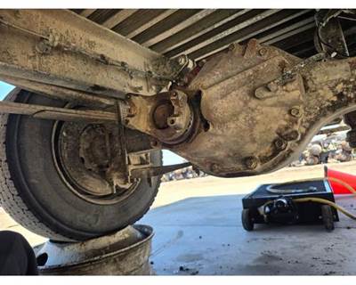 Axle Alliance RS15-2N Rear Differential for a Freightliner MT-55