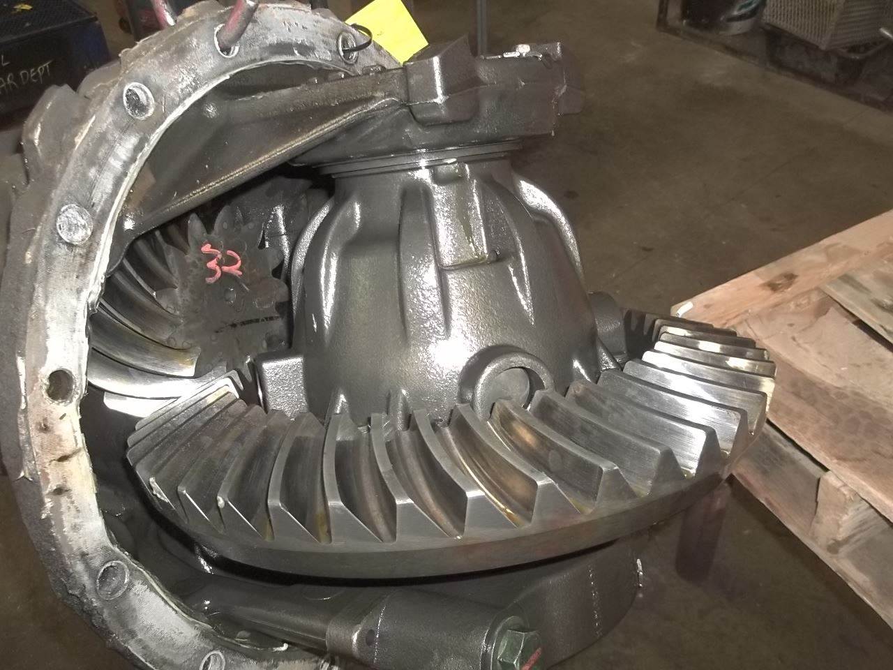 Axle Alliance RT404N Rear Differential for a 2016 Freightliner