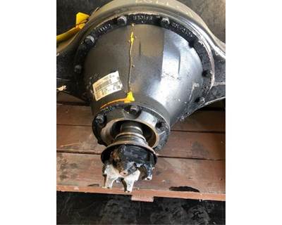 Dana-Spicer N175 Rear Differential for a International 1452-SC
