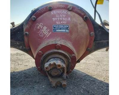 Dana-Spicer N175 Rear Differential for a International 4700