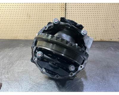 Detroit DA-RT-40.0-4S Rear Differential for a Freightliner Cascadia 116 Day Cab