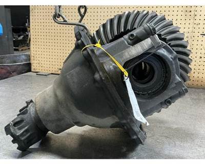 Detroit DA-RT-40.0-4S Rear Differential for a Freightliner Cascadia 126