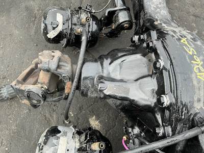 Detroit DA-RT40.0-4T Rear Differential for a Freightliner CASCADIA