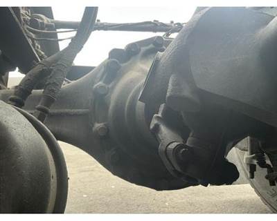 Detroit DA-RT40.0-4T Rear Differential for a Freightliner CASCADIA