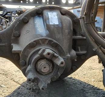 Eaton 17060S Rear Differential for a International 4300V