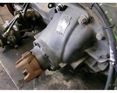 Eaton 19060S Rear Differential for a GMC C7500