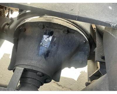 Eaton 23082P Rear Differential for a Capacity Of Texas TJ5000