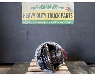 Eaton P20060R Rear Differential for a Peterbilt 330