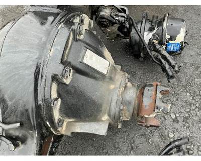 Eaton P20060R Rear Differential for a Kenworth T270