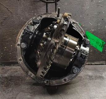 Eaton RS403 Rear Differential for a Peterbilt 320