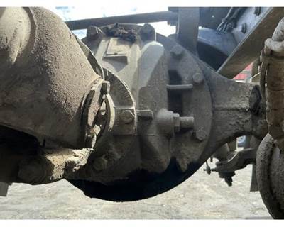 Eaton RSP40 Rear Differential for a Peterbilt 579