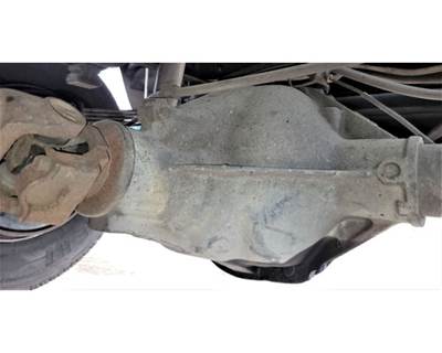 GMC 14 BOLT Rear Differential for a GMC Sierra