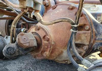 International RA57 Rear Differential for a Freightliner FLD120