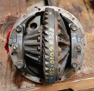 Isuzu NPR Rear Differential