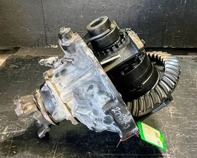 Meritor-Rockwell ME20165 Rear Differential for a Mack CXU633T