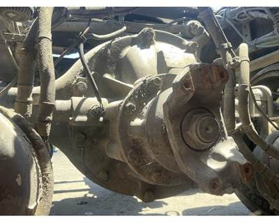 Meritor-Rockwell ME20165 Rear Differential for a Freightliner CASCADIA